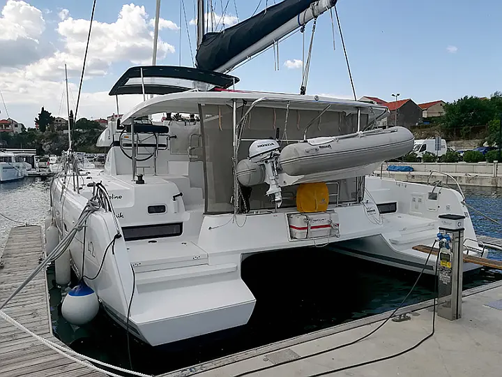 Lagoon 42 - 