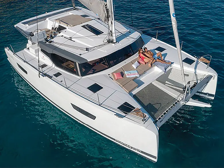 Fountaine Pajot Astréa 42